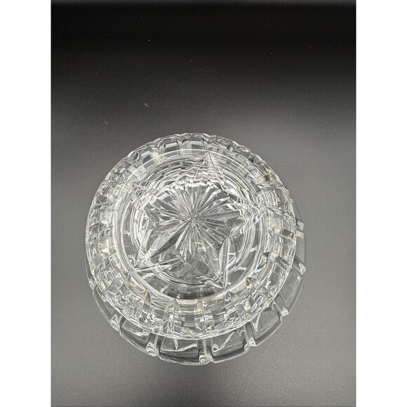 ROSE BOWL Cut CRYSTAL Glass BALL SHAPED Round VASE w SWIRL Cuts - 6”x6” W/ LID - Picture 2 of 12